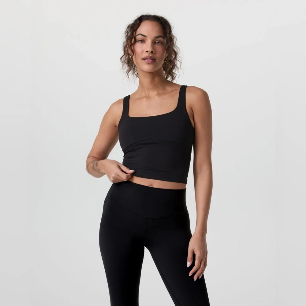 Vuori AllTheForm Support Tank in Black - Picture 1 of 6
